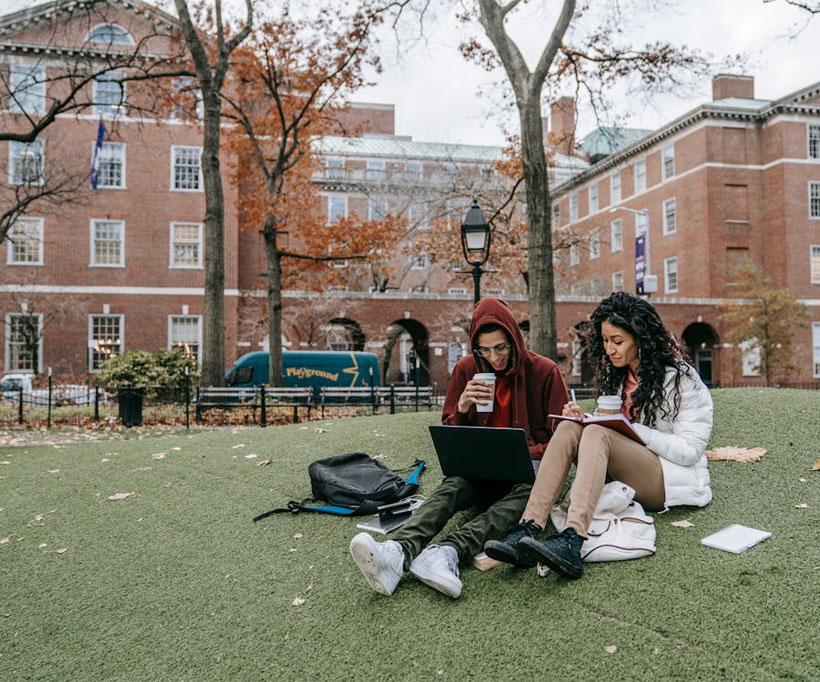 Innovative Software for Modern Learning Environments